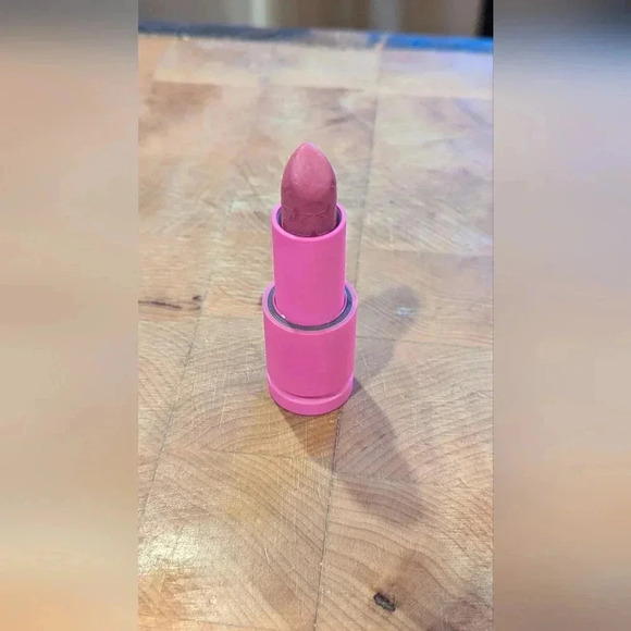 Like New Jeffree Star Velvet Trap Holy Fashion - Picture 1 of 9